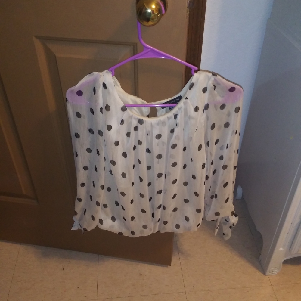 Cute blouse